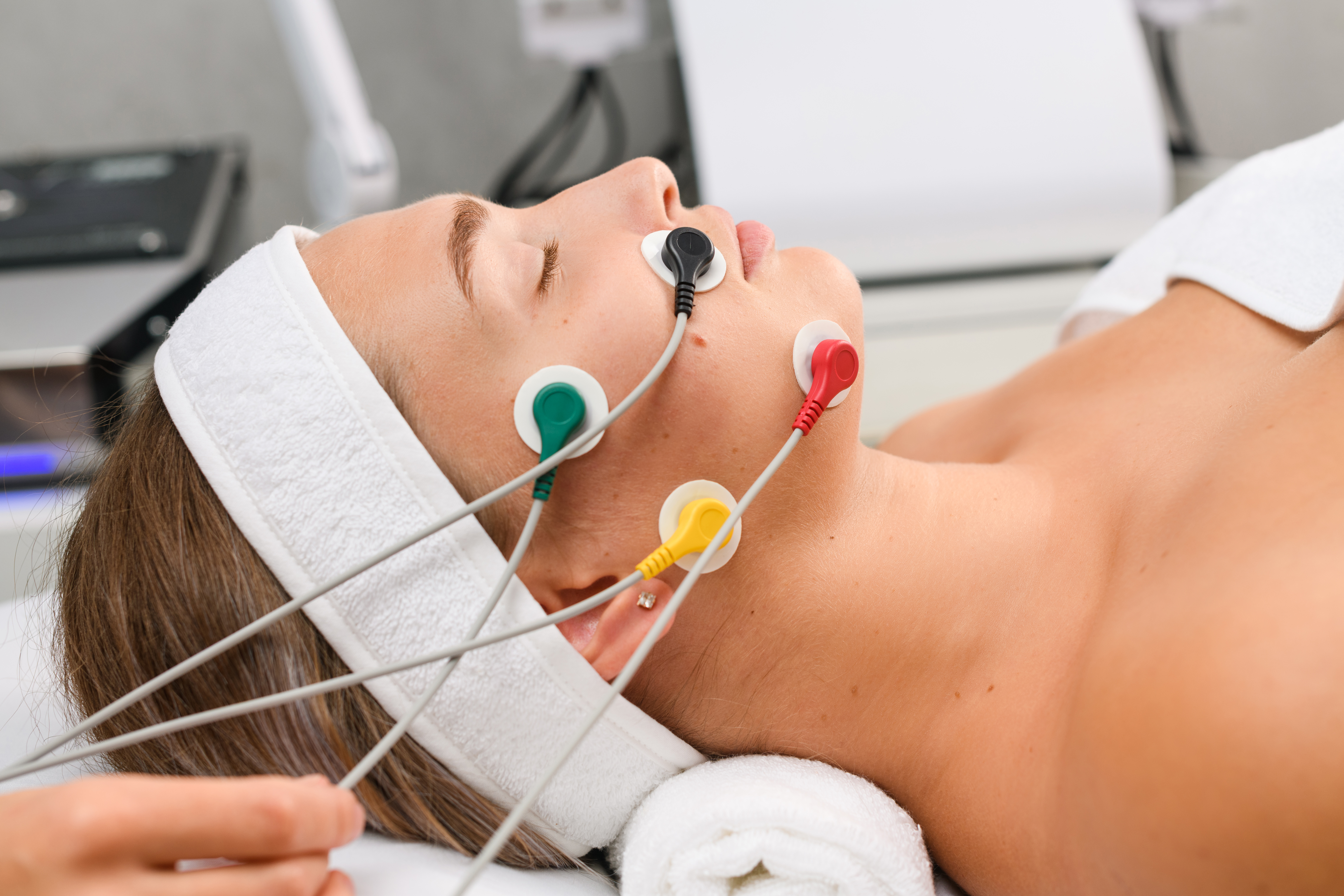 EMS-терапия (электрическая стимуляция мышечной ткани) EMS-терапия (электрическая стимуляция мышечной ткани)